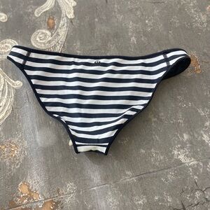 Lululemon reversible bikini bottom, size 10
